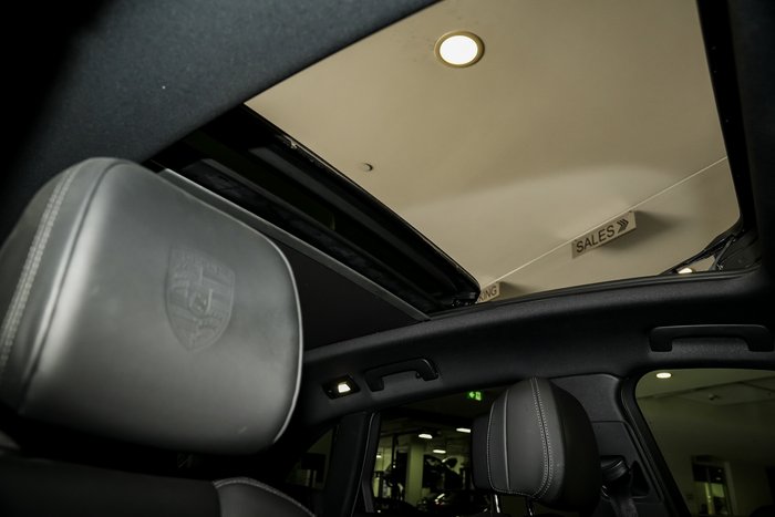 2019 Porsche Macan 95B MY19 AWD BLACK