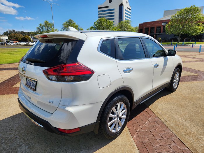 2021 Nissan X-TRAIL ST