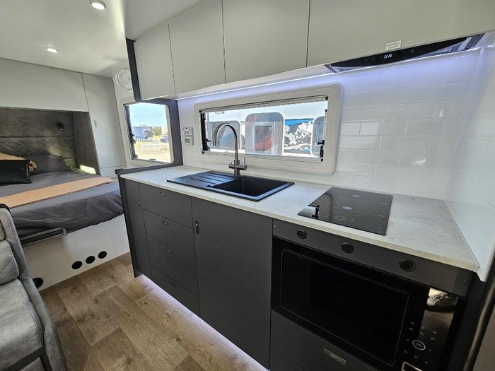 2024 Retreat Erv 199R