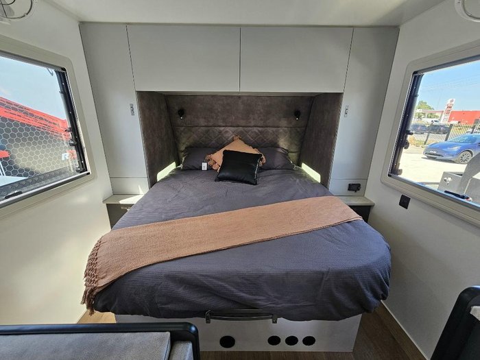 2024 Retreat Erv 199R