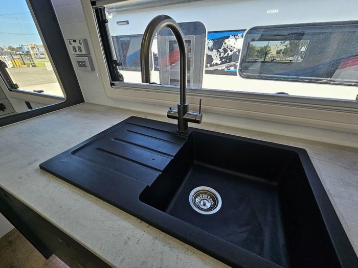 2024 Retreat Erv 199R