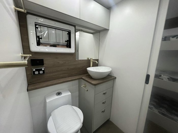 2024 Lotus Caravans Transformer 24'3