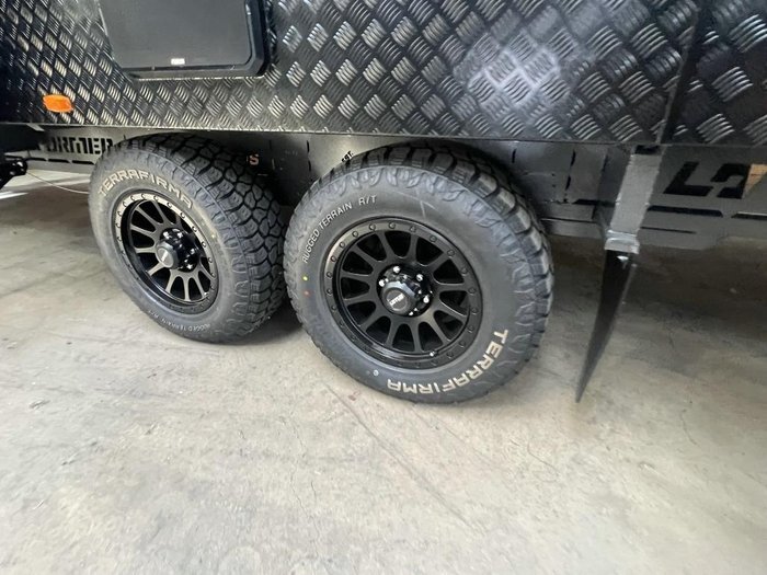 2024 Lotus Caravans Transformer 24'3