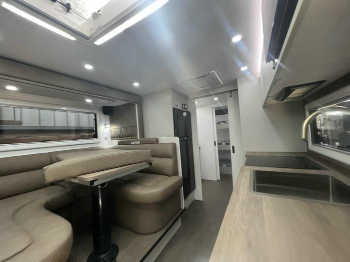 2024 Lotus Caravans Transformer 24'3