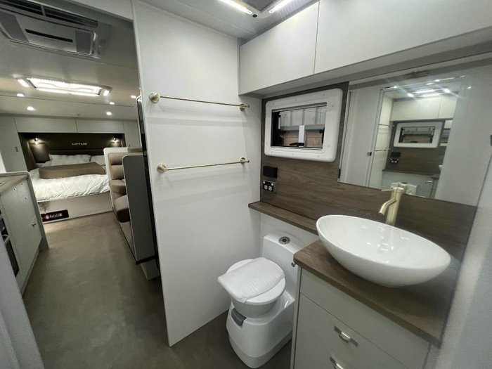 2024 Lotus Caravans Transformer 24'3