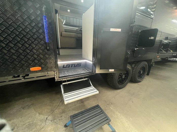 2024 Lotus Caravans Transformer 24'3