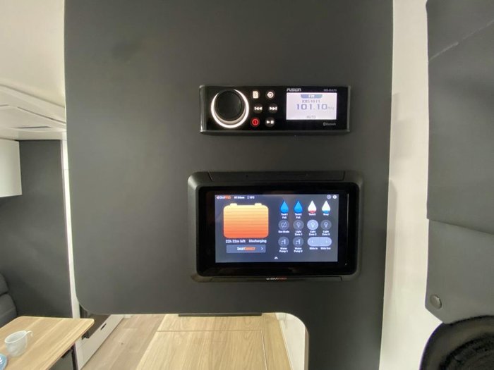 2024 Retreat Daydream 194B Bunks