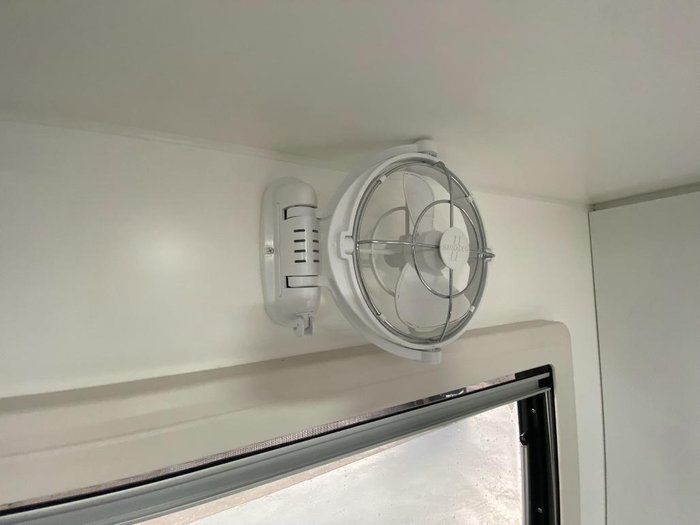 2024 Retreat Daydream 194B Bunks