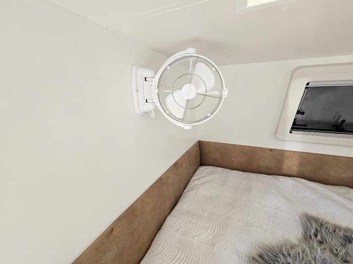 2024 Retreat Daydream 194B Bunks