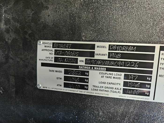 2024 Retreat Daydream 194B Bunks