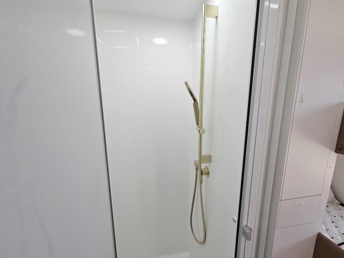 2024 Retreat Daydream 194B Bunks