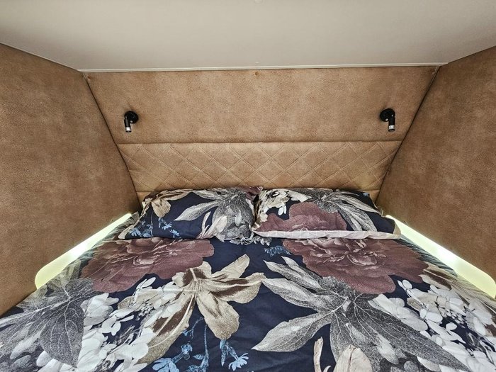 2024 Retreat Daydream 219Bse