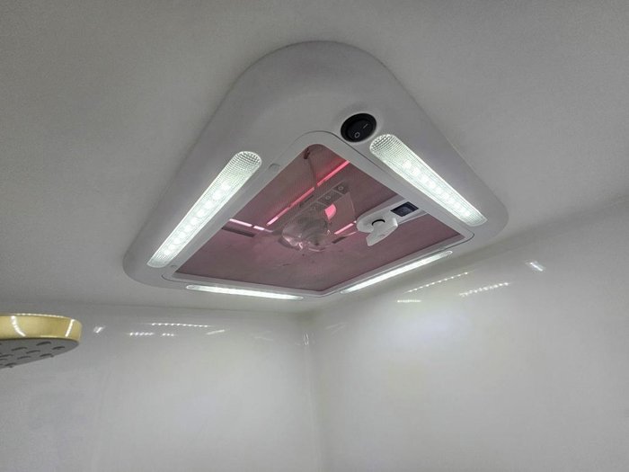 2024 Retreat Daydream 219Bse