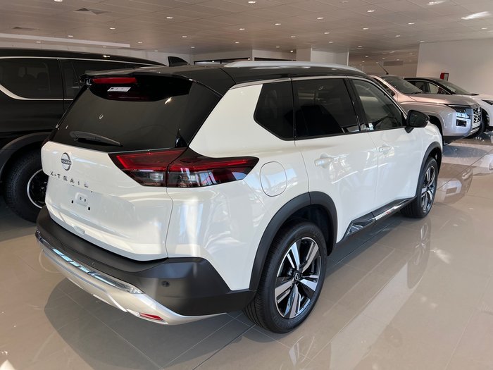 2025 NISSAN XTRAIL TI