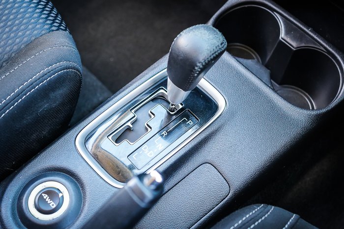 2015 MITSUBISHI OUTLANDER LS (4x4)