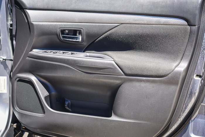 2015 MITSUBISHI OUTLANDER LS (4x4)