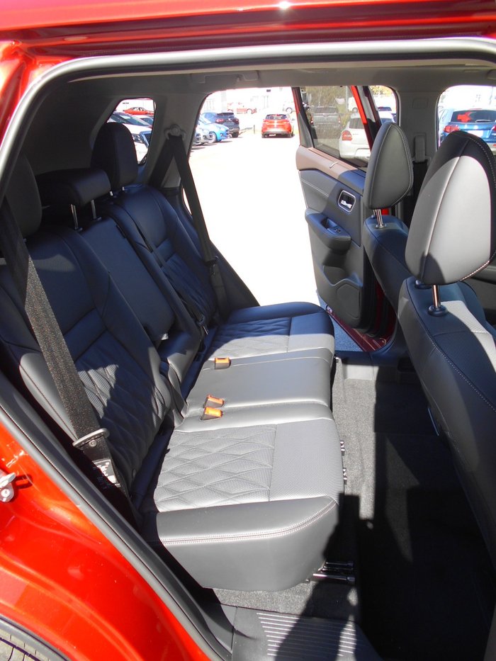 2025 Nissan X-TRAIL ST-L e-POWER