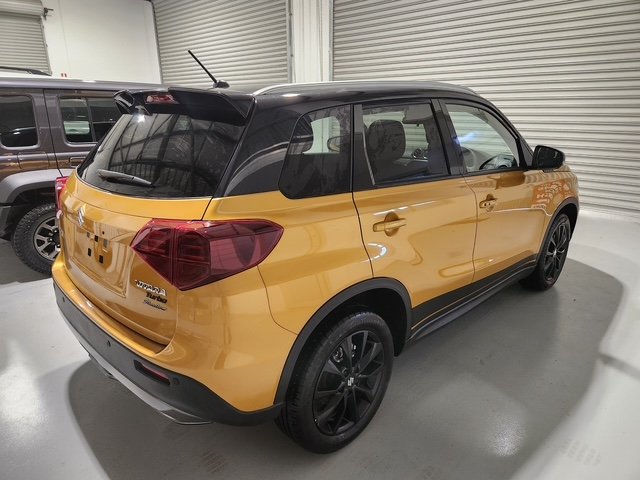 2025 Suzuki Vitara Turbo Shadow