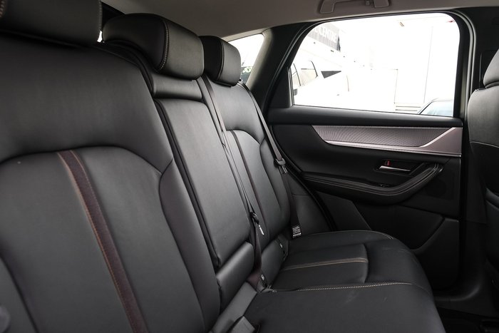 2025 Mazda CX-60 D50e Evolve