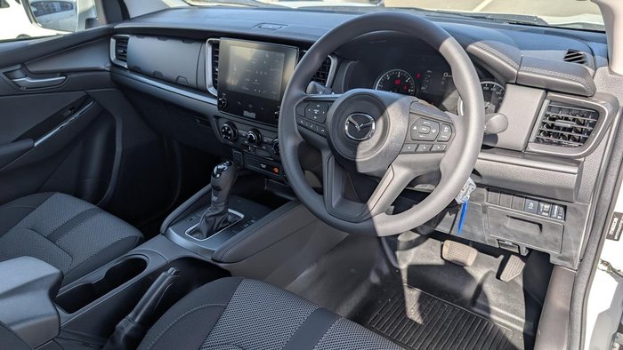 2025 Mazda BT-50 XT