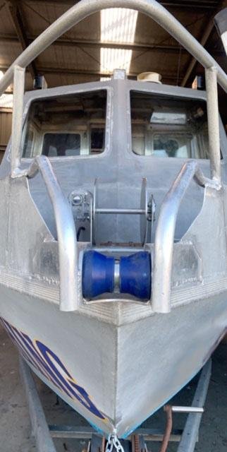 2000 COMMERCIAL CHARTER