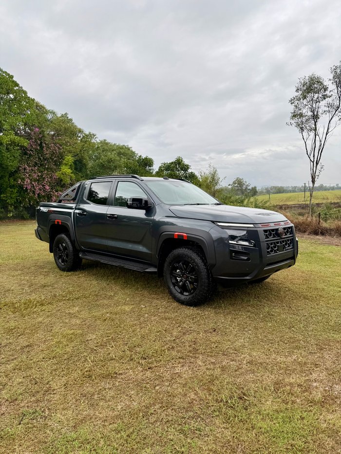 2025 NISSAN NAVARA PRO-4X