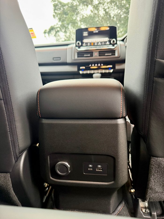 2025 NISSAN NAVARA PRO-4X