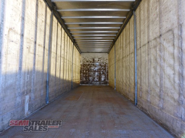 2007 Maxitrans 22 Pallet Curtainsider