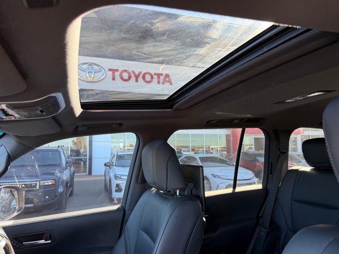 2023 Toyota LANDCRUISER Sahara Graphite