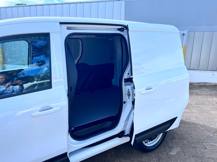 2023 Renault Kangoo E-Tech SWB EV45