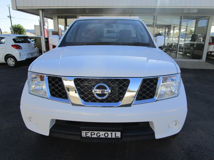 2013 Nissan Navara RX