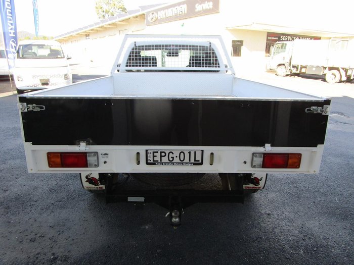 2013 Nissan Navara RX