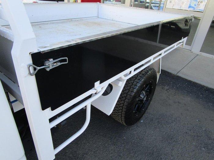 2013 Nissan Navara RX