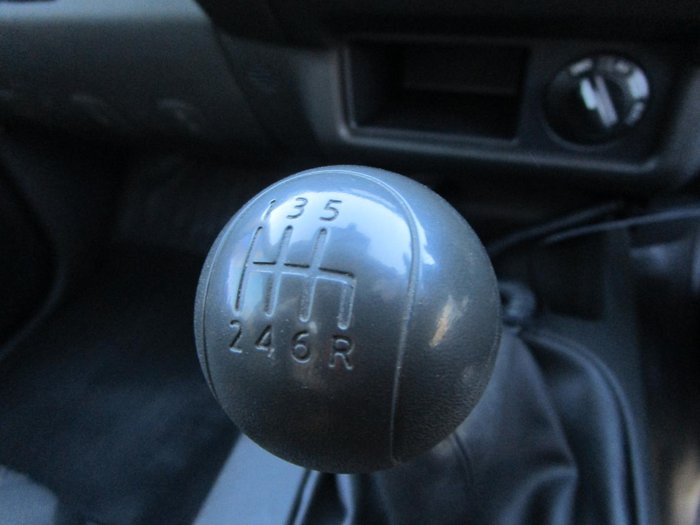 2013 Nissan Navara RX