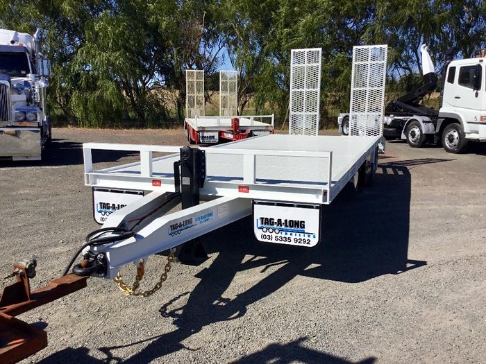 2019 TAG A LONG 7,5 Metre 25Ft Allextras Tool Box Water Bottle Spare Bhp Steel WHITE