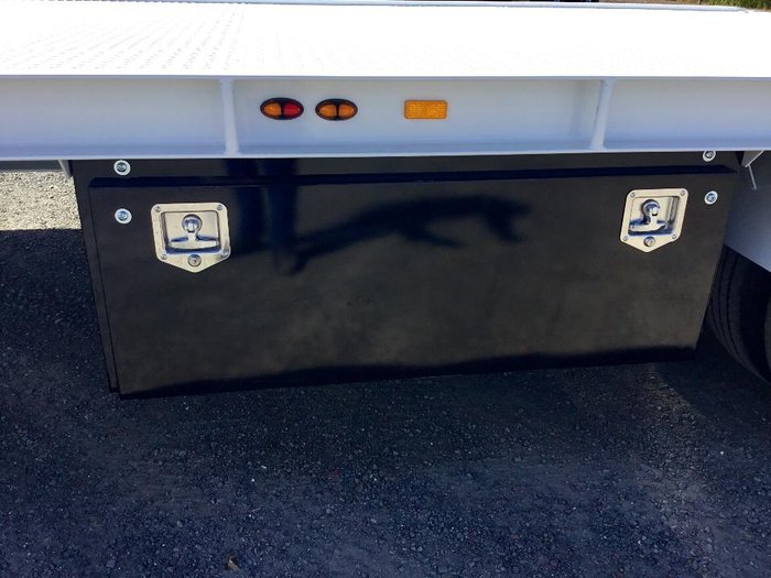 2019 TAG A LONG 7,5 Metre 25Ft Allextras Tool Box Water Bottle Spare Bhp Steel WHITE