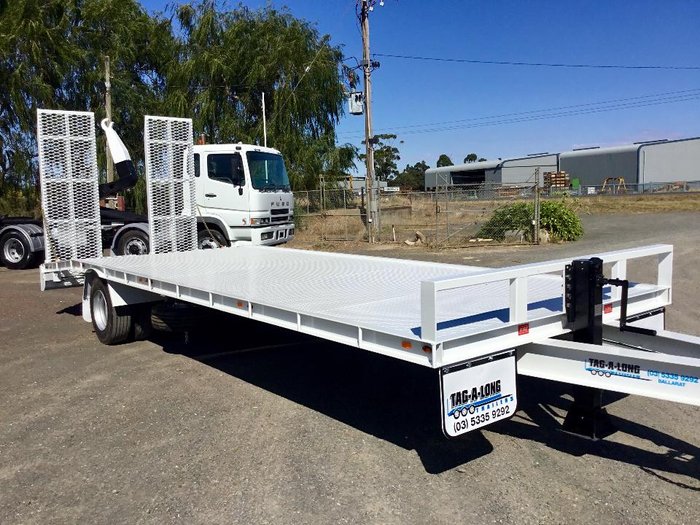 2019 TAG A LONG 7,5 Metre 25Ft Allextras Tool Box Water Bottle Spare Bhp Steel WHITE