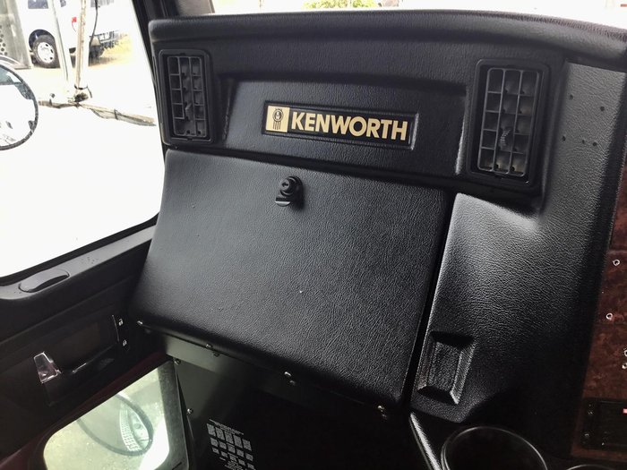 2013 Kenworth T409sar Xlocks Fullyspeced $127000+Gst NEW ENGINE 2YEARS AGO RECEIPTS WHITE