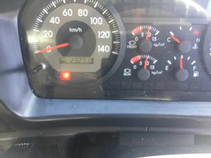 2013 Hino 2844 6X4 Trout River Live Bottom Body Ex Govt Low Klm Chip Spreader All Extras Fract New 2844 6X4 RIGIDS WHITE