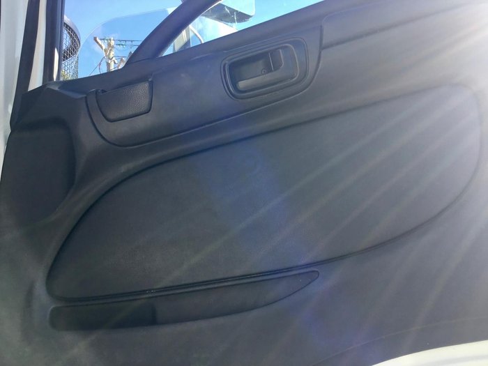 2013 Hino 2844 6X4 Trout River Live Bottom Body Ex Govt Low Klm Chip Spreader All Extras Fract New 2844 6X4 RIGIDS WHITE