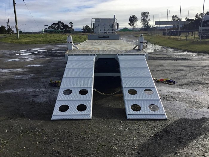 2018 STONESTAR Tri Axle Heavy Duty Pins Ramps Airbag $63000 Plus Gst BLUE