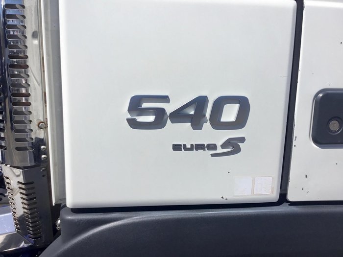 2015 Volvo Fm540 E5 Xlocks Full History A Bouble Rated $145500+Gst FM540 DAY CAB SUIT TIPPER WHITE