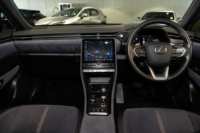 2024 Lexus LBX HEV LBX Sports Luxury 2WD