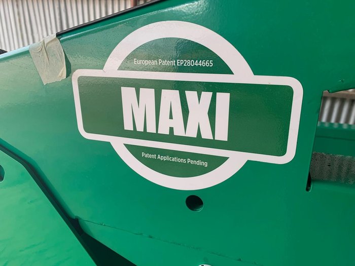 2021 Spread-A-Bale Maxi Green