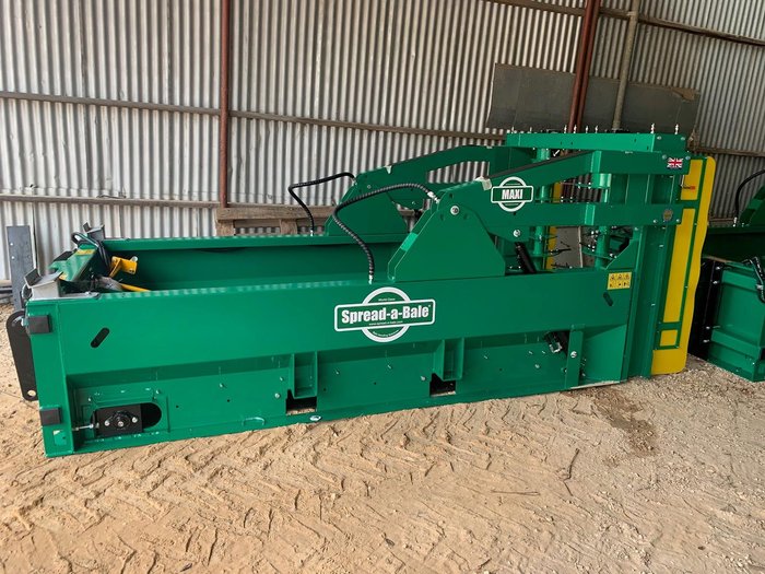 2021 Spread-A-Bale Maxi Green