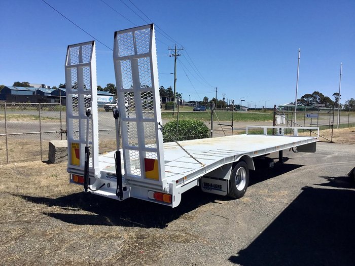 2020 TAGALONG 7,4 Mt Deck Hyd Ramps Leg Wb Tb Tie Downs Etc $30000+Gst WHITE