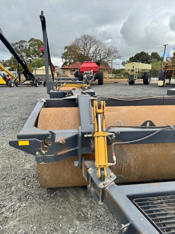 2023 Agshield 12-46-3 Landroller