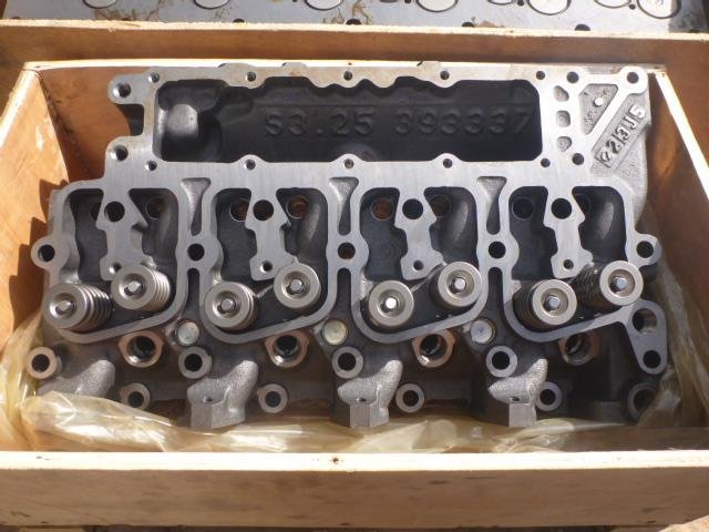 CYLINDER HEAD Cummins 4BT