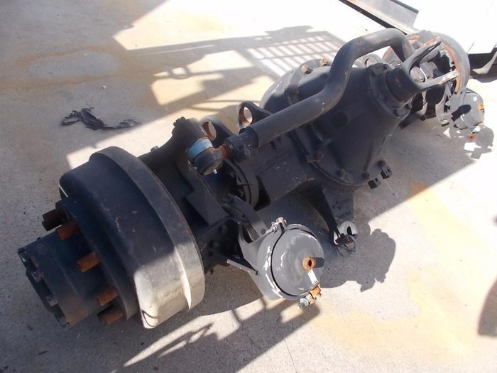 EATON FRONT STEER AXLE
