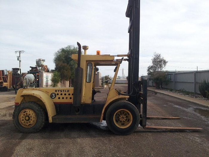 1981 Hyster H250E
